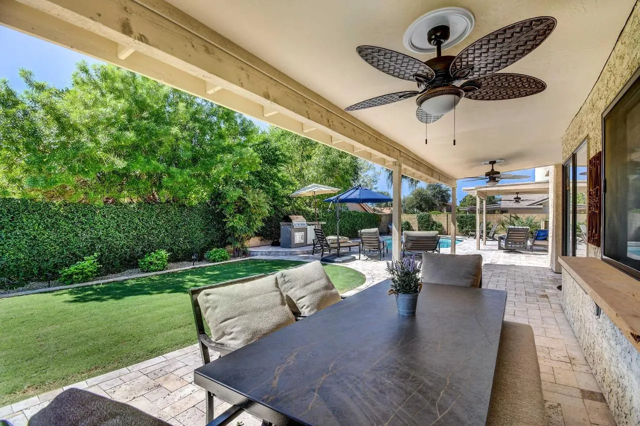 Hébergement de vacances Villa Upscale Scottsdale Retreat With Private Pool And Grill à Phoenix États-Unis